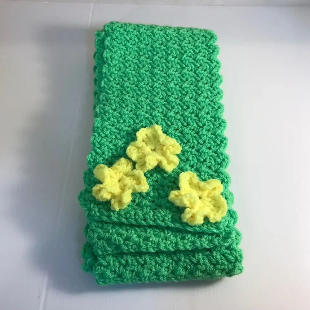 Handmade nwt crochet